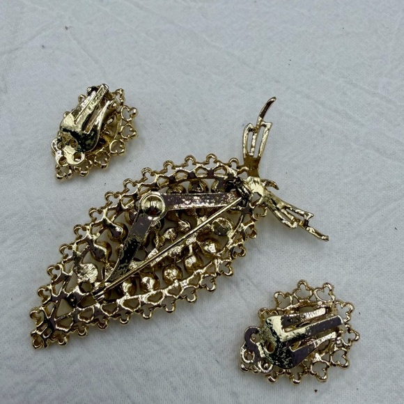 Vintage Art Deco Jonquil and Amber Rhinestone Brooch Clip Earrings - Picture 4 of 4